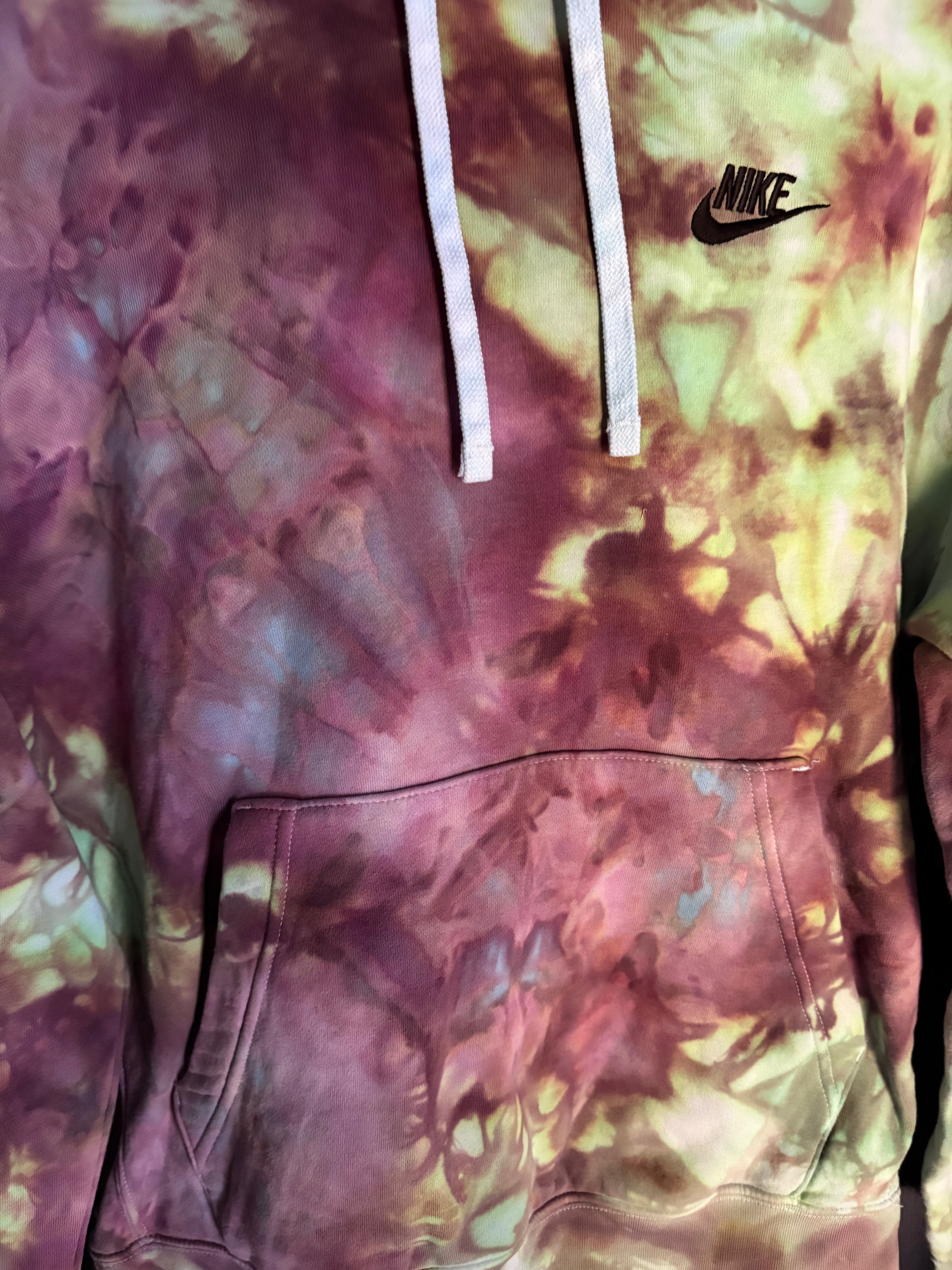 Kaleidoscope Nike Hoodie adult size Small